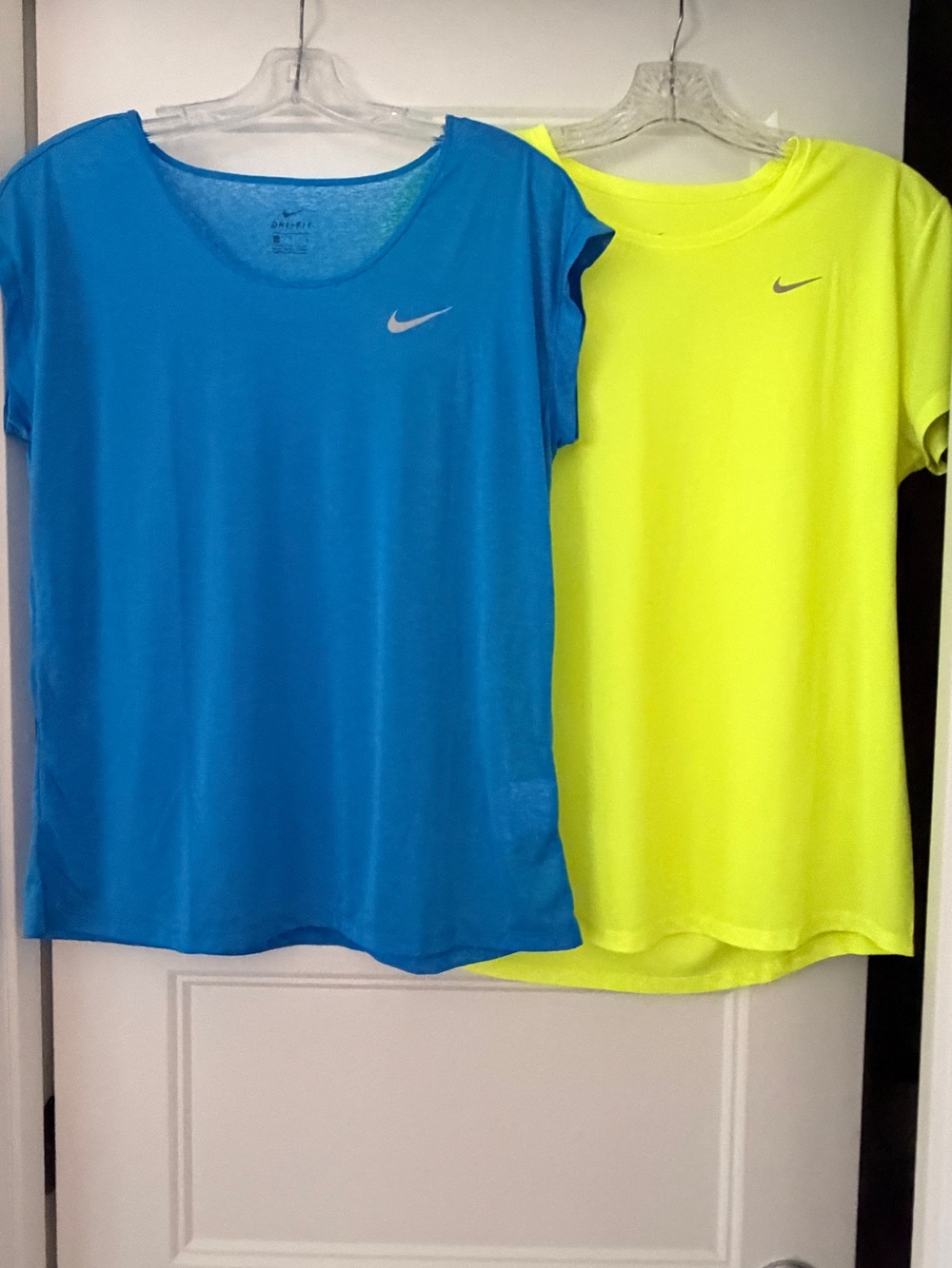 Nike Short Sleeve Kids Tee in Bright Blue & Neon Yellow